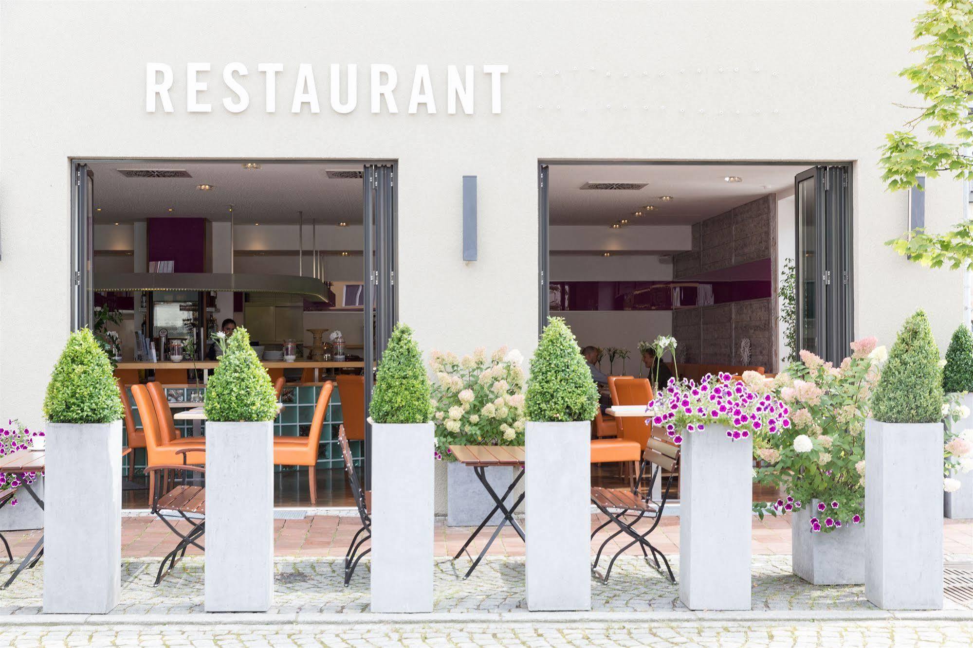 Hotel Arooma Erding Exterior foto